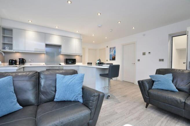 2 bed Apartment for sale Image 5
