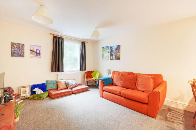 1 bed Apartment to rent Image 12