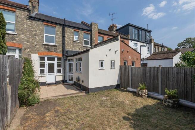 Hale End Road, E4