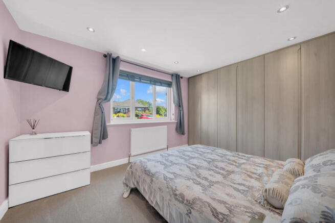 3 bed Detached Bungalow for sale Image 11