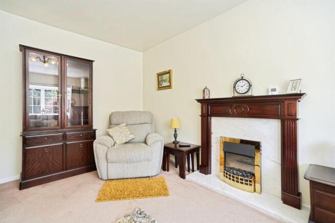 2 bed Semi-Detached Bungalow for sale Image 8