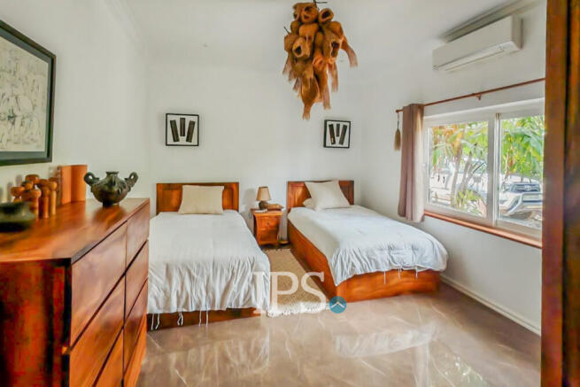 2 Bedroom Villa For Sale- Tuek Chhuo, Kampot