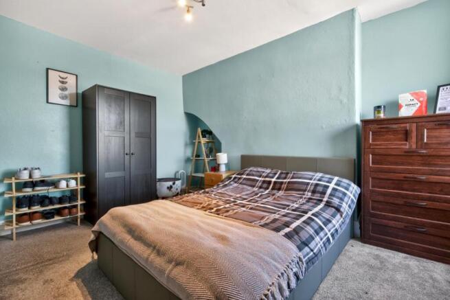 2 bed Apartment for sale Image 10