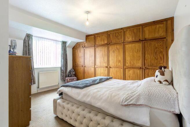BEDROOM 1 FRONT