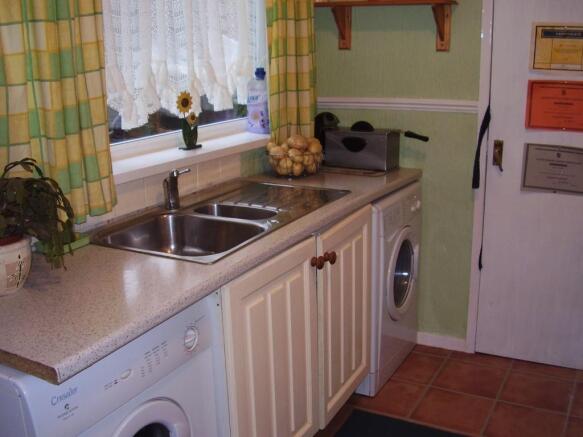 Kitchen (2)