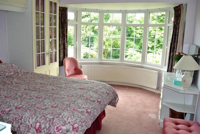 Bedroom 1.JPG