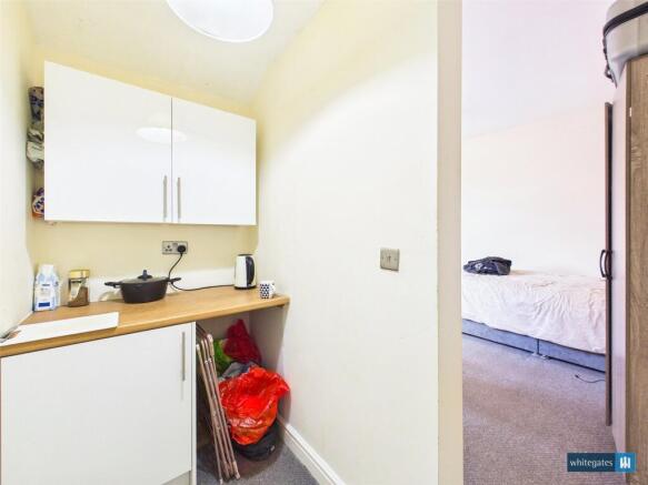 4 bed Terraced for sale Image 9