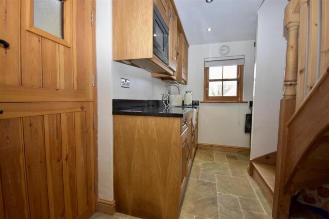 2 bed Terraced for sale Image 7
