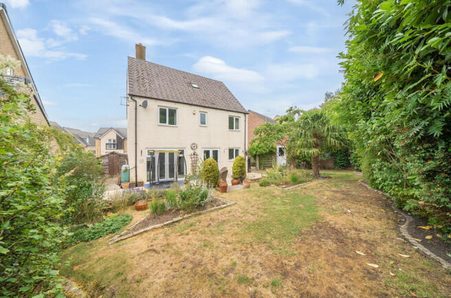 1319577-6-686c03f...