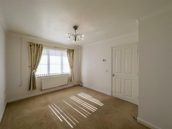 22 Thorncliffe Road-6.jpg