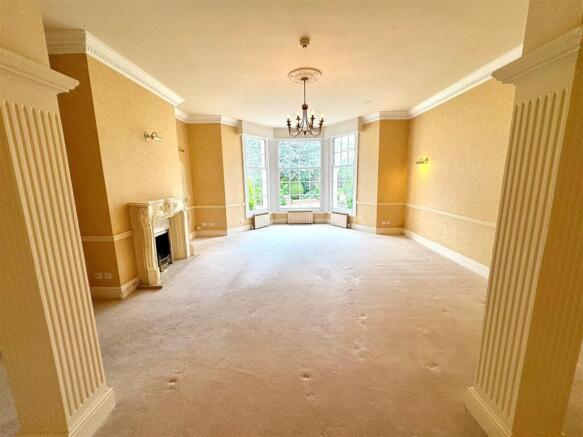 2 bed Apartment for sale Image 5