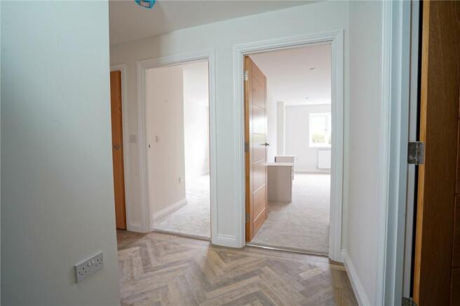 2 bed Apartment for sale Image 10