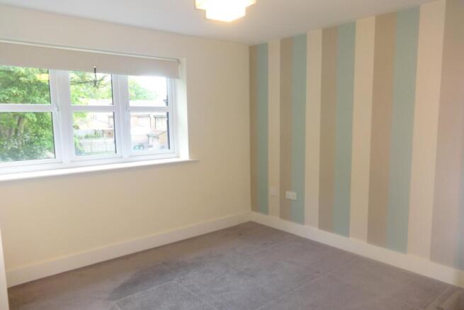 2 bed Apartment to rent Image 6