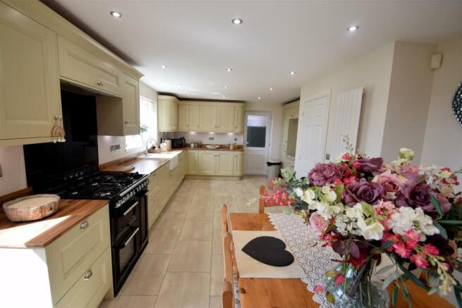 kitchen 4.JPG