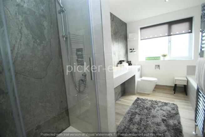 Re Fitted Luxury Bathroom