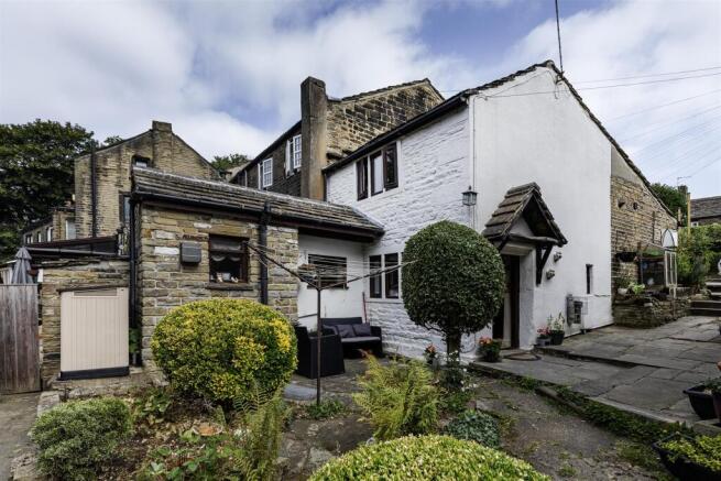 1 bed Cottage for sale in huddersfield