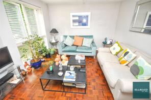 44, Waverley Grove, Finchley, London N3 3PX