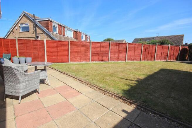 3 bed Semi-Detached Bungalow for sale Image 10