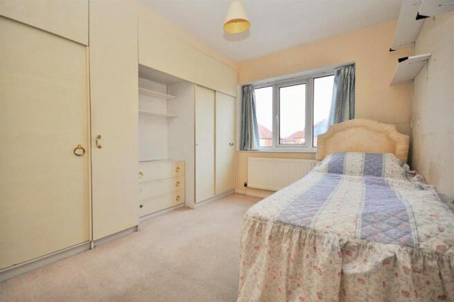 BEDROOM 2