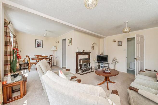 2 bed Park Home for sale Image 4