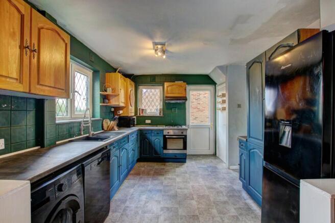 3 bed Semi-Detached for sale Image 7