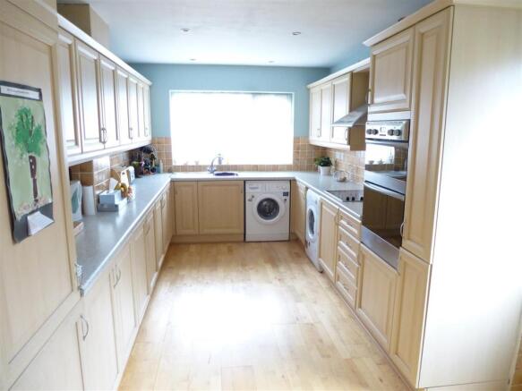 Refitted Kitchen/Bre