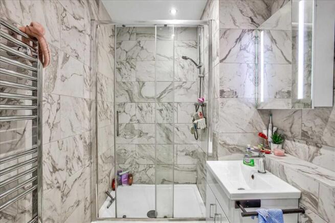 En Suite Bathroom