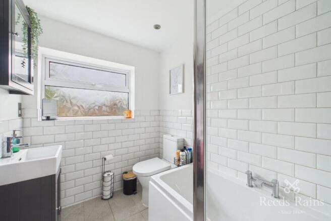 3 bed Detached for sale Image 8