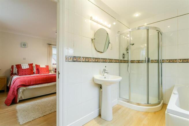 8319339-interior20.jpg