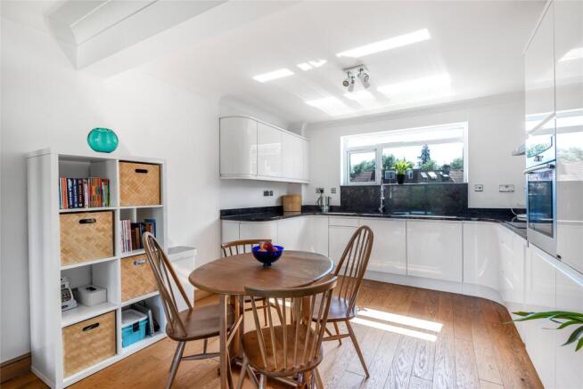 Kitchen Dining Area