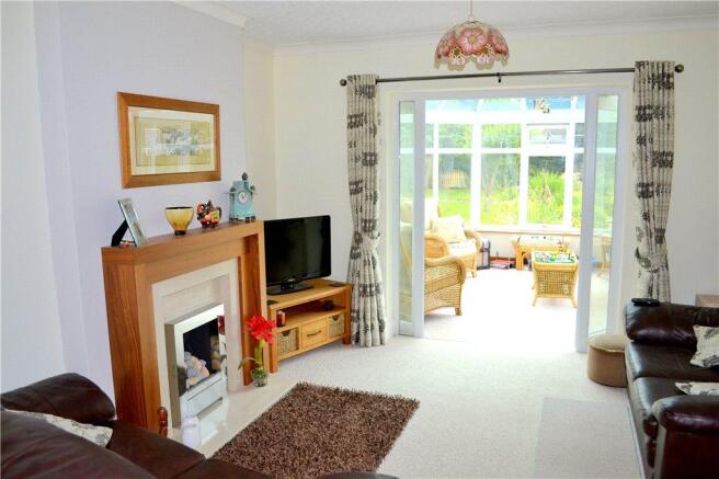 Lounge 1