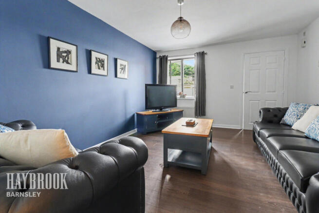 3 bed Semi-Detached for sale Image 6