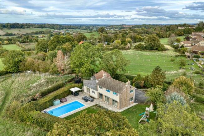 5-bed detached on Leys Lane, Frome, BA11, £950,000