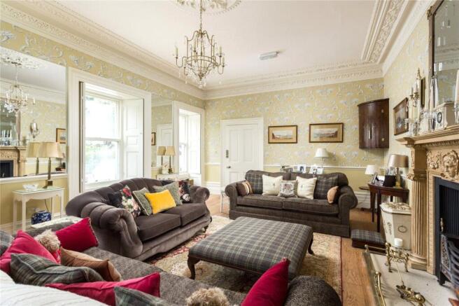 10 bed Detached for sale Image 4