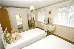 Bedroom 1 Photo 1