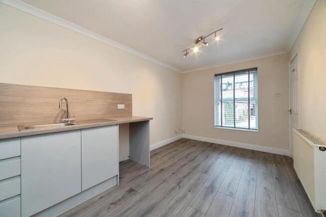 2 bed Detached for sale Image 6