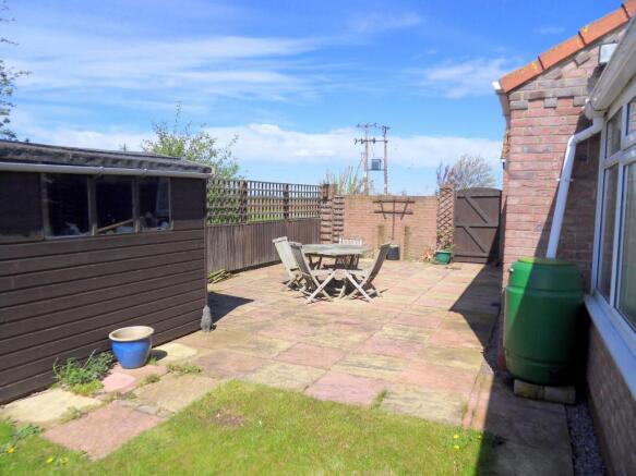 SIDE PATIO AREA