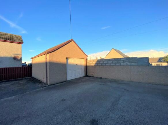 DETACHED GARAGE