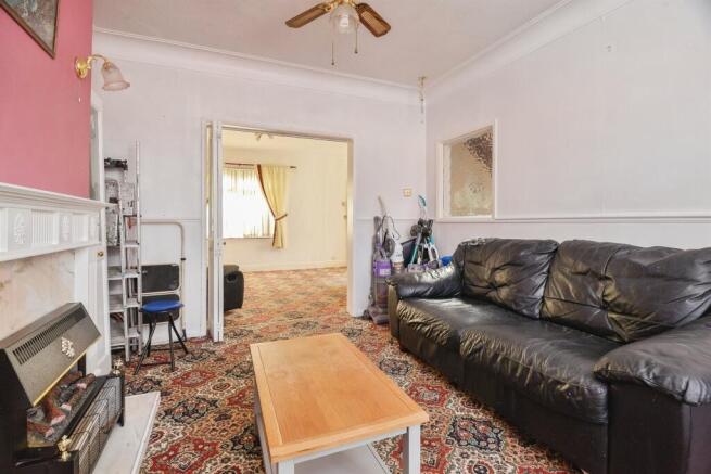 3 bed Semi-Detached for sale Image 6