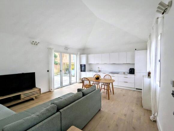 Picture No. 04