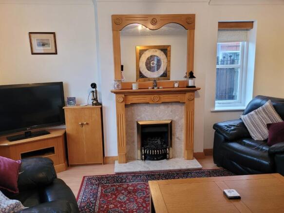 2 bed Semi-Detached for sale Image 4
