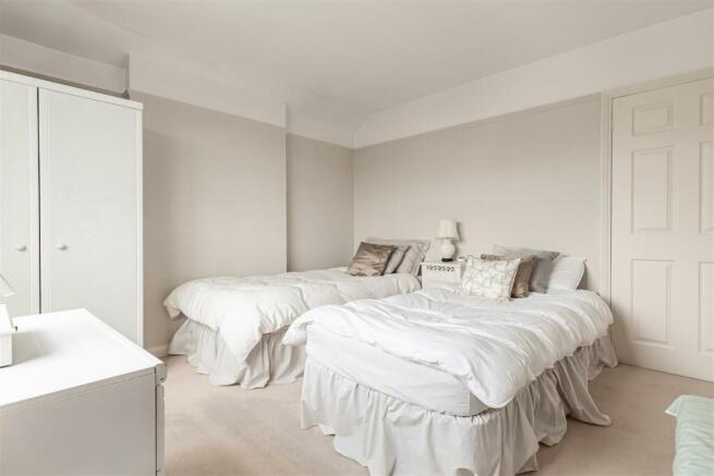 35 Fairfield Road  (16).jpg