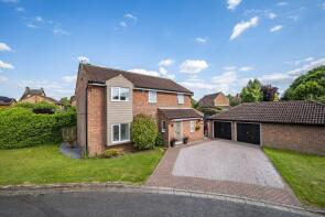 19, Belton Grove, Grantham NG31 9HH