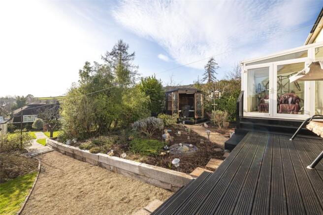 Summerhouse & Conser