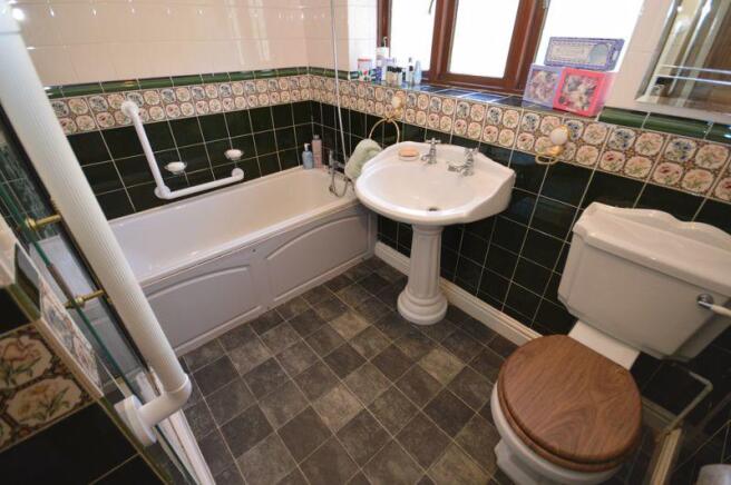 Photo 8