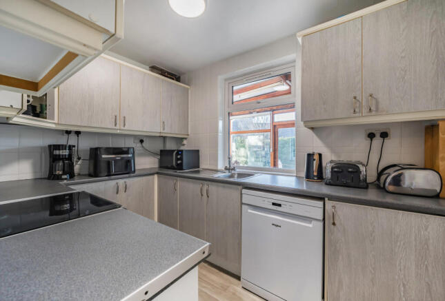 1398200-13-696a32...