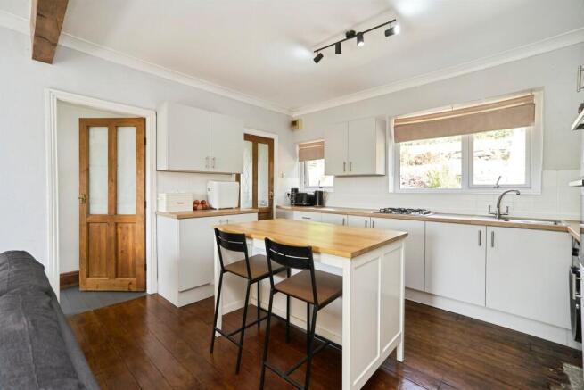 2 bed Detached Bungalow for sale Image 6