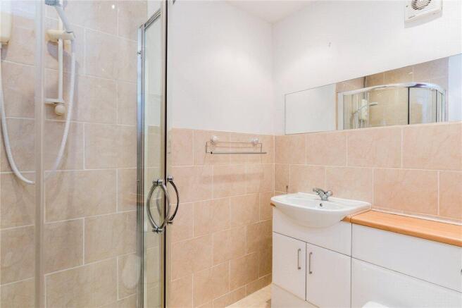 2 bed Flat to rent Image 6