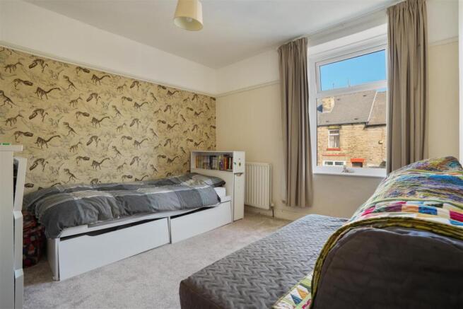 3 bed Terraced for sale Image 8