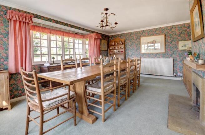 Dining Room.jpg